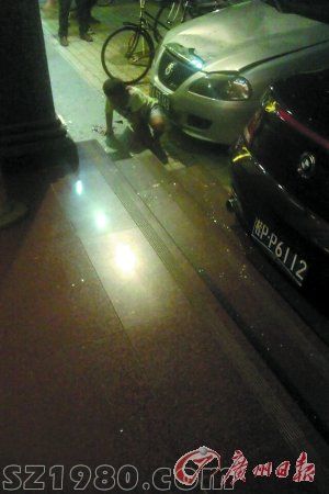 廣州三樓餐廳玻璃爆 男童墜樓砸凹轎車
