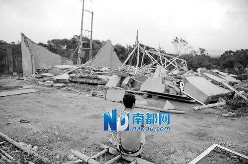 狂風(fēng)摧毀臨時(shí)宿舍 汕尾30多工人被埋7人亡