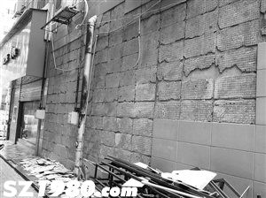 <a href=http://www.thesurfingworld.com/shenzhen/ target=_blank class=infotextkey>深圳</a>居民樓瓷磚脫落 開發(fā)商稱像感冒是通病
