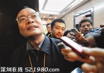 東莞市長被追問掃黃和經(jīng)濟(jì)轉(zhuǎn)型 回答 嘿嘿 
