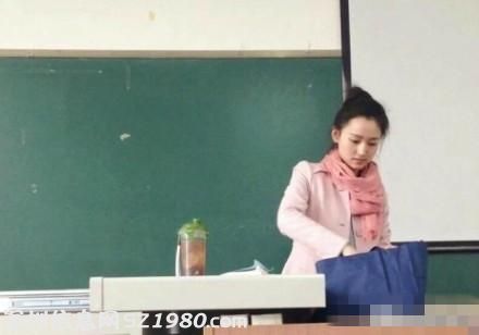大學(xué)美女老師酷似劉詩詩 男生出勤率爆表(組圖)