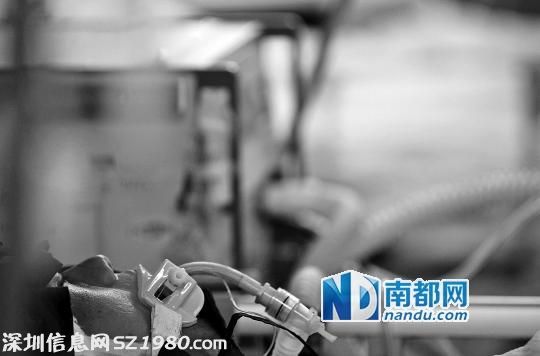 <a href=http://www.thesurfingworld.com/shenzhen/ target=_blank class=infotextkey>深圳</a>豪車男酒駕沖卡撞 保安被撞生命垂危