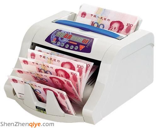 按照1億人民幣現(xiàn)金燒壞4臺(tái)點(diǎn)鈔機(jī)的效率，這些現(xiàn)金可能要燒壞1萬(wàn)臺(tái)點(diǎn)鈔機(jī)。
