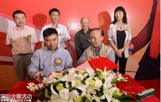 廣鐵恢復(fù)列車商業(yè)冠名 兩冠名列車成功首發(fā)