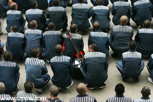 休假式服刑內(nèi)幕起底 800多逍遙獄外者被重新收監(jiān)(圖)