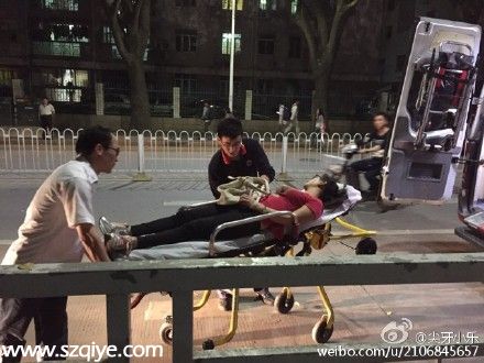 快訊：上梅林地鐵一女乘客暈倒已緊急送醫(yī)
