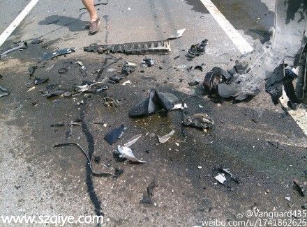 高二學(xué)生駕粵B阿斯頓馬丁長春逆行撞死人（圖）