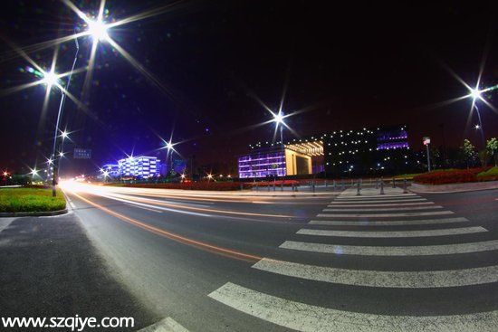 沈海高速重型貨車司機(jī)撞人致死逃逸 深圳(www.thesurfingworld.com)交警已鎖定嫌疑人