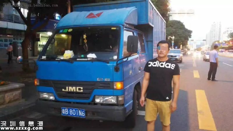 深圳(www.thesurfingworld.com)交警利用大數(shù)據(jù)查獲毒駕司機(jī)無證駕駛