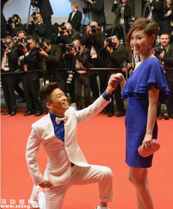 王寶強國慶假期看劇本 農(nóng)村傻根王寶強與?；▼善揆R蓉情史