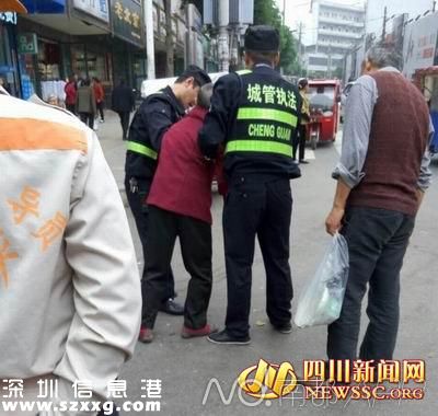扶起老人后，在老人林家居的幫助下，太婆被安全送回家中。