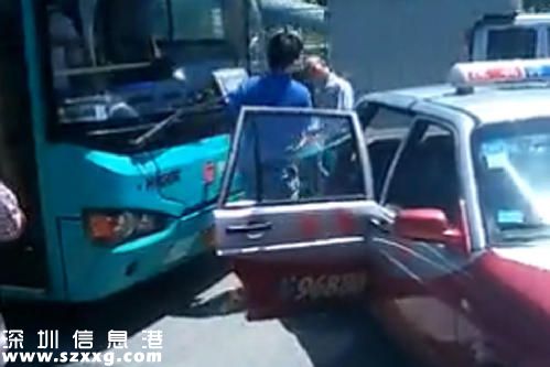 深圳(www.thesurfingworld.com)兩司機(jī)因搶道對(duì)罵 公交司機(jī)開(kāi)車(chē)狠撞的士