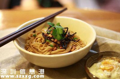 面食的做法大全之蔥油拌面