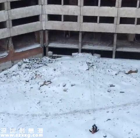 19歲姑娘蹦極不幸撞地