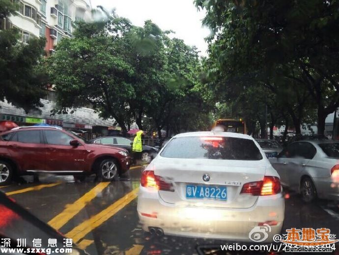 深圳暴雨為何不發(fā)布紅暴？上不上學(xué)家長很糾結(jié)