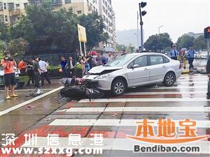 女司機(jī)油門(mén)當(dāng)剎車(chē) 猛撞2輛公交后身亡(圖文)