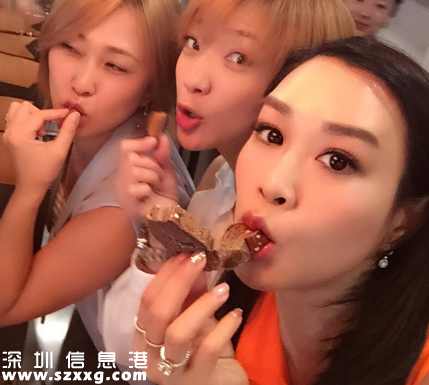 鐘麗緹秀鉆戒10月辦婚禮