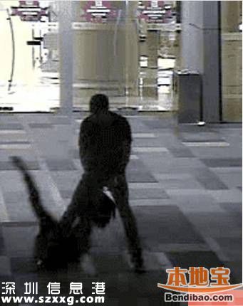 <a href=http://www.thesurfingworld.com/shenzhen/ target=_blank class=infotextkey>深圳</a>男女酒后互打 酒醒后稱遭到暴力執(zhí)法(圖)