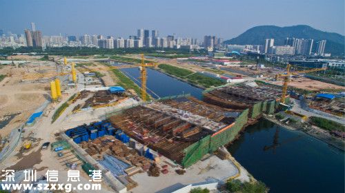資料圖：這是建設(shè)中的<a href=http://www.thesurfingworld.com/shenzhen/ target=_blank class=infotextkey>深圳</a>前海（2015年8月24日攝）新華社記者 毛思倩 攝 。