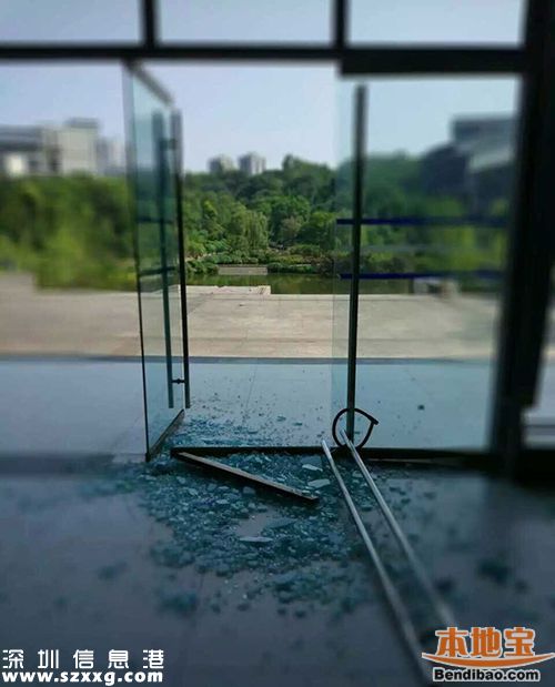 高校玻璃門(mén)被熱炸 玻璃門(mén)自爆并非個(gè)案