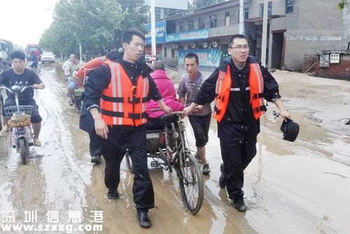 河北邢臺遭洪災(zāi) 降水量已經(jīng)達到300余毫升現(xiàn)已致9人死亡