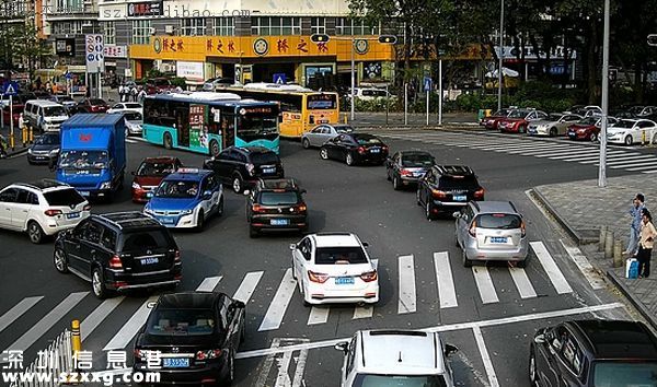 深圳兩月出3項新交規(guī) 全部觸犯最少罰900元