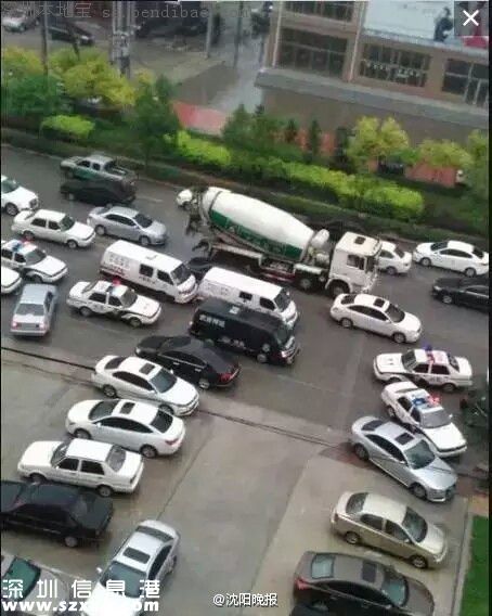遼寧運鈔車3500萬現(xiàn)金被劫 劫犯為運鈔車司機(圖)