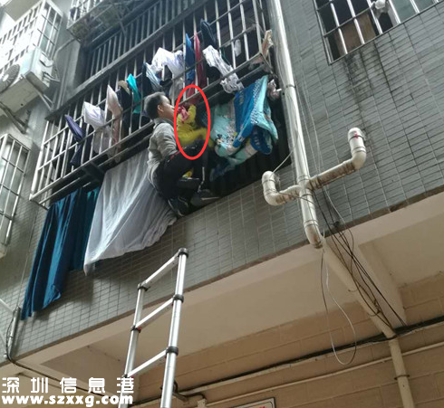 危急時刻！<a href=http://www.thesurfingworld.com/shenzhen/ target=_blank class=infotextkey>深圳</a>2歲男童脖子被卡防護(hù)欄