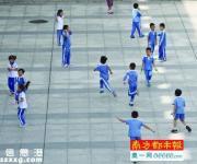 學(xué)生裝招標(biāo)保護本地企業(yè) 深圳市教育局承諾糾正
