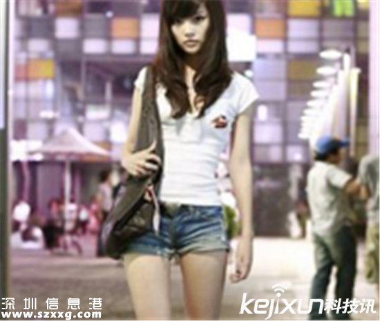 三里屯街拍套路:長(zhǎng)的丑沒(méi)關(guān)系有錢(qián)就行(組圖)