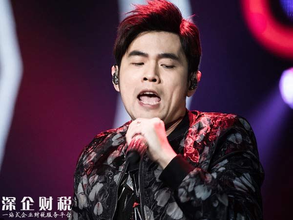 周杰倫二胎兒子照片曝光昆凌生啦！