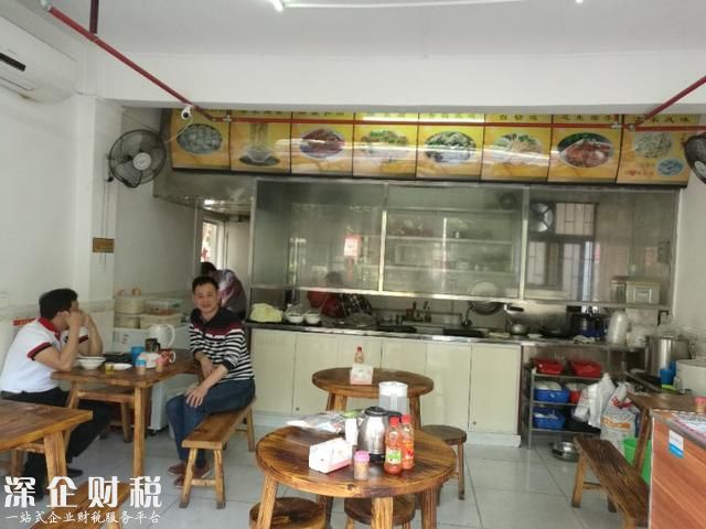 深圳5萬家微小餐飲商戶持證經(jīng)營(yíng) 食品安全有保障