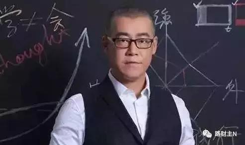 可惜，在我看來，李笑來與“雕爺牛腩”的那個雕爺，是我在中國這一大批新商業(yè)名人里，最惡心的兩位——堪比陳安之和翟鴻燊。